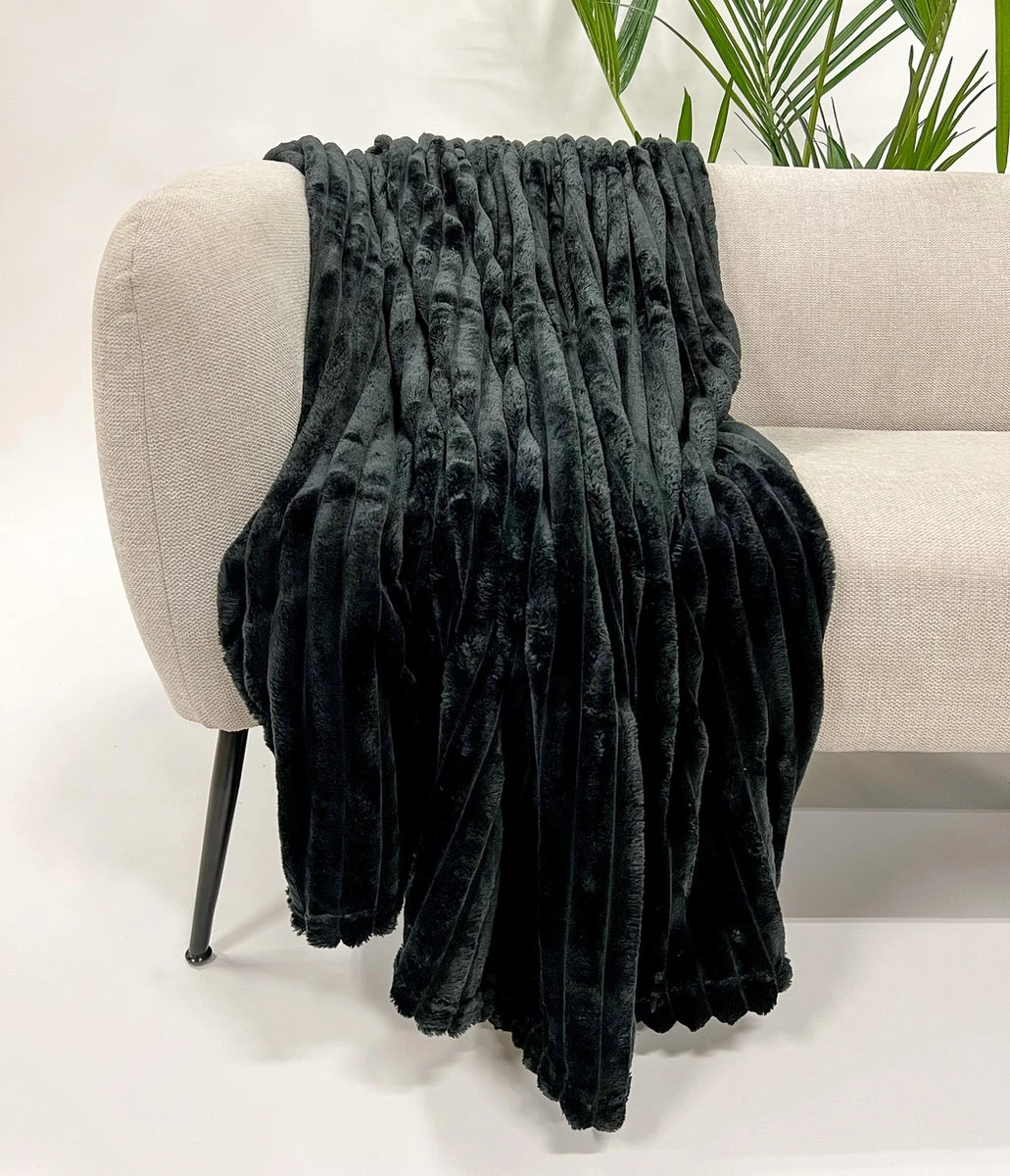 Dutch Decor - RICKY - Plaid 150x200 Cm Raven - Zwart - Deken 2 Dutch Decor - RICKY - Plaid 150x200 Cm Raven - Zwart - Deken - Afbeelding 2