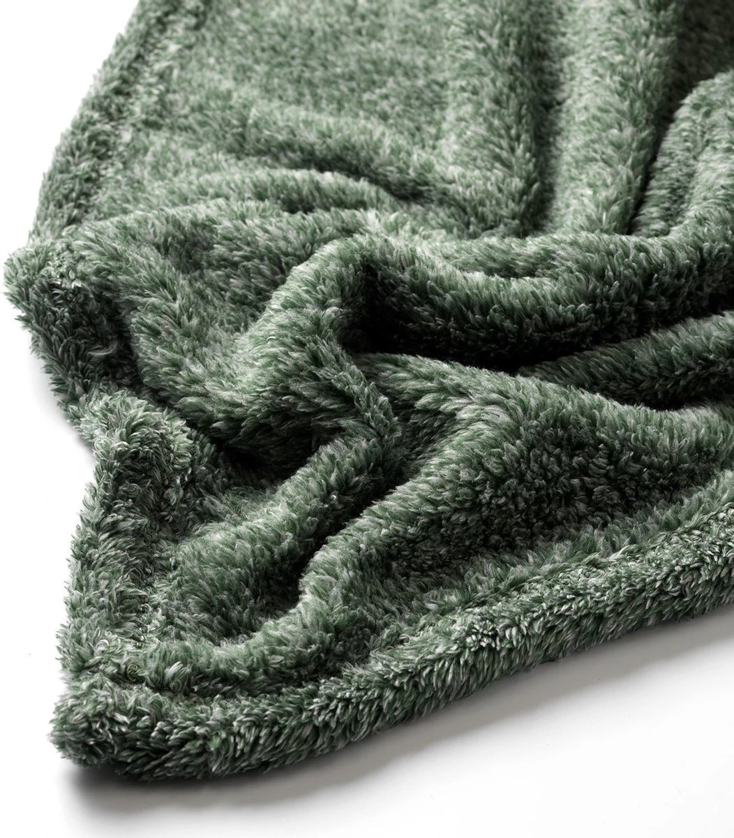 Dutch Decor - OSCAR - Plaid Mountain View 140x180 Cm - Groen - Deken 2 Dutch Decor - OSCAR - Plaid Mountain View 140x180 Cm - Groen - Deken - Afbeelding 2