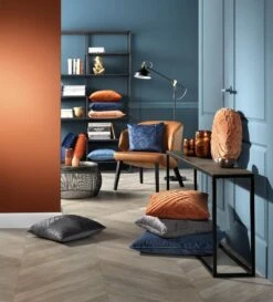 FINN - Kussenhoes Velvet 30x50 Cm - Insignia Blue - Donkerblauw - Exclusief Binnenkussen 8 FINN - Kussenhoes Velvet 30x50 Cm - Insignia Blue - Donkerblauw - Exclusief Binnenkussen -Dutch Decor 1084x1200 2