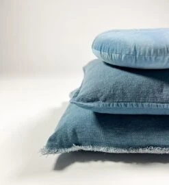 BURTO - Kussenhoes Van Gewassen Katoen Provincial Blue 60x60 Cm - Blauw - Met Rits -Dutch Decor 1098x1200