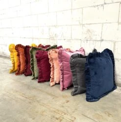 Dutch Decor - YARA - Sierkussen Katoen 45x45 Cm Velvet - Potters Clay - Oranje - Ruches Rondom -Dutch Decor 1185x1200 15