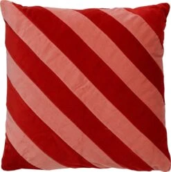 PEBBE - Sierkussen Velvet 45x45 Cm - Aurora Red - Rood - Roze - Strepen - Color Blocking - Inclusief Binnenvulling