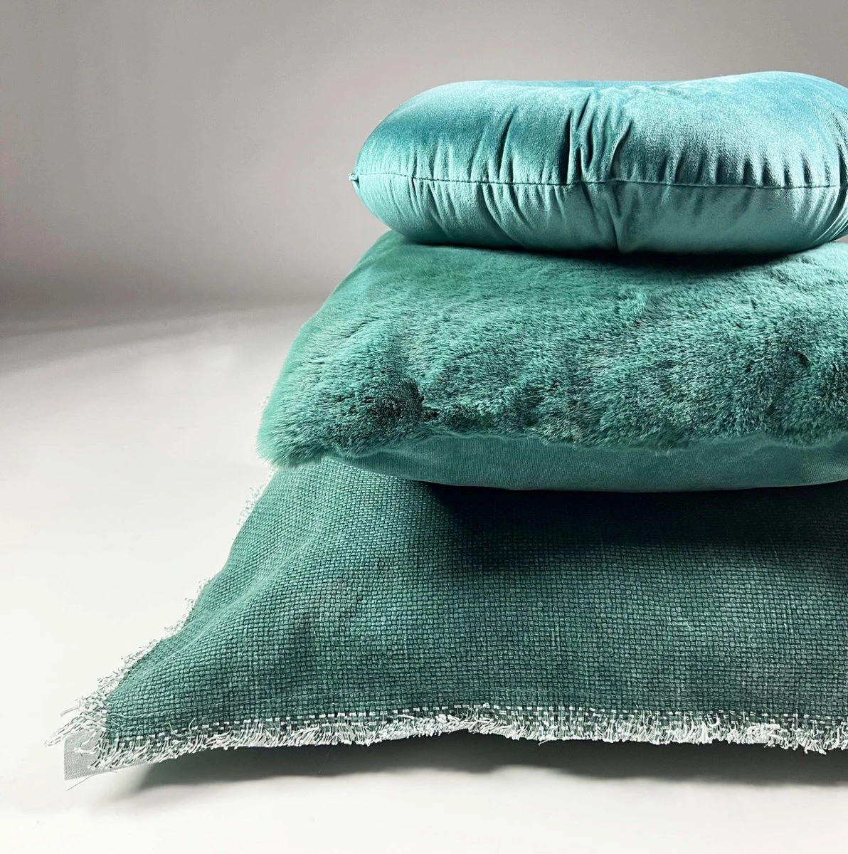 BURTO - Kussenhoes Van Gewassen Katoen Sagebrush Green 60x60 Cm - Groen - Exclusief Binnenkussen 4 BURTO - Kussenhoes Van Gewassen Katoen Sagebrush Green 60x60 Cm - Groen - Exclusief Binnenkussen - Afbeelding 4