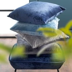 SKY - Sierkussen Velvet 45x45 Cm - Provincial Blue - Blauw - Inclusief Binnenvulling -Dutch Decor 1194x1200 25