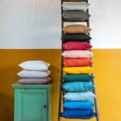 JAMES - Kussenhoes Katoen 45x45 Cm - Sagebrush Green - Groen - Exclusief Binnenkussen 7 JAMES - Kussenhoes Katoen 45x45 Cm - Sagebrush Green - Groen - Exclusief Binnenkussen -Dutch Decor 1197x1200 17