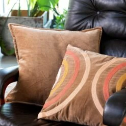 RODY - Kussenhoes Velvet - 45x45 Cm - Tobacco Brown - Bruin - Retro Dessin - Exclusief Binnenkussen -Dutch Decor 1198x1200 31