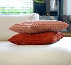 ROME - Sierkussen Uni 45x45 Cm - Muted Clay - Roze - Inclusief Binnenvulling -Dutch Decor 1200x1103 2