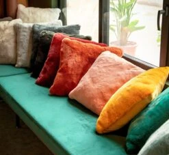 ZAYA - Kussenhoes Unikleur 45x45 Cm - Galapagos Green - Groen - Superzacht - Met Rits -Dutch Decor 1200x1105