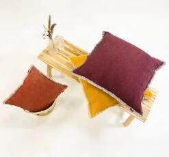 BURTO - Kussenhoes Van Gewassen Katoen Merlot 60x60 Cm - Rood - Exclusief Binnenkussen 15 BURTO - Kussenhoes Van Gewassen Katoen Merlot 60x60 Cm - Rood - Exclusief Binnenkussen -Dutch Decor 1200x1118