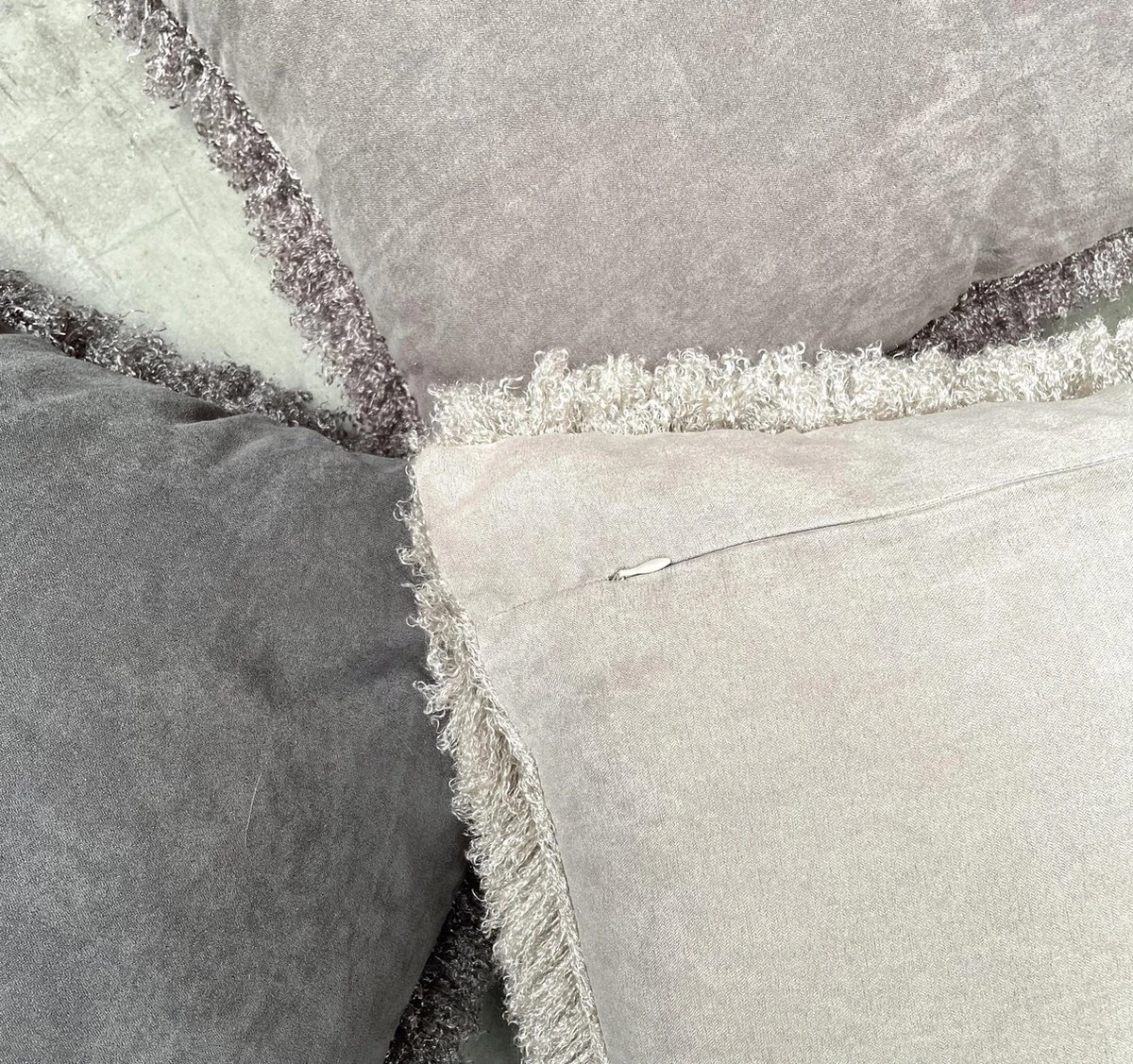 Dutch Decor WODDY - Sierkussen Taupe 45x45 Cm - Inclusief Binnenkussen 5 Dutch Decor WODDY - Sierkussen Taupe 45x45 Cm - Inclusief Binnenkussen - Afbeelding 5