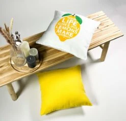 LARA - Kussenhoes Katoen 45x45 Cm - Ivoor / Wit - When Life Give You Lemons Make Lemonade - Citroen - Exclusief Binnenkussen -Dutch Decor 1200x1147 6