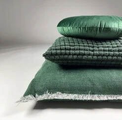 BURTO - Sierkussen Van Gewassen Katoen Mountain View 60x60 Cm - Groen - Inclusief Binnenkussen -Dutch Decor 1200x1181 12