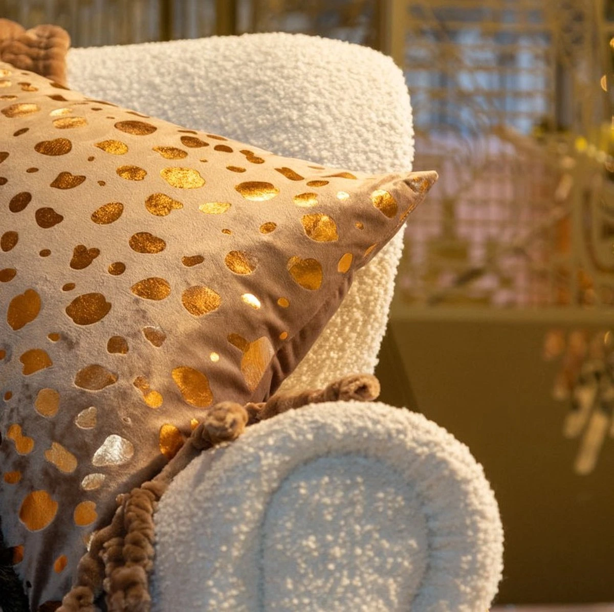 Set Van 4 Sierkussens - Bruin - Beige - TINO - CAITH - FLUFFY - CAITH - Inclusief Vulling 3 Set Van 4 Sierkussens - Bruin - Beige - TINO - CAITH - FLUFFY - CAITH - Inclusief Vulling - Afbeelding 3