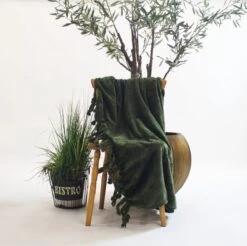 Dutch Decor - ZIGGY - Plaid Van Fleece 140x180 Cm Chive - Groen - Deken 7 Dutch Decor - ZIGGY - Plaid Van Fleece 140x180 Cm Chive - Groen - Deken -Dutch Decor 1200x1196 39