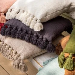 RUBY - Kussenhoes Katoen 45x45 Cm - Raven - Zwart - Met Flosjes - Exclusief Binnenkussen -Dutch Decor 1200x1198 16