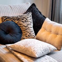 KENZO - Sierkussen Met Dierenprint 45x45 Cm Rocky Road - Bruin - Inclusief Binnenvulling -Dutch Decor 1200x1198 22