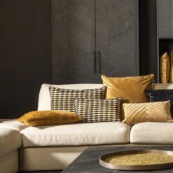 Set Van 4 Kussens - Bruin - Zwart - JAVIER - JAVIER- ZAYA- FINN - Inclusief Vulling - Luxe En Zachte Stoffen -Dutch Decor 1200x1198 33