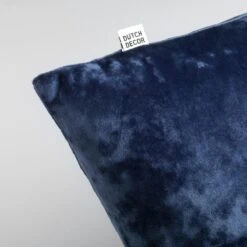 SKY - Kussenhoes Velvet 45x45 Cm - Insignia Blue - Donkerblauw - Exclusief Binnenkussen -Dutch Decor 1200x1200 1