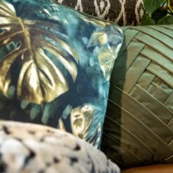 BABEL - Sierkussen Velvet Chive 45x45 Cm - Groen - Inclusief Binnenvulling -Dutch Decor 1200x1200 1030