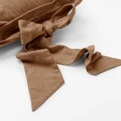 Dutch Decor - JAVAAN - Stoelkussen Met Lint Tobacco Brown 45x45 Cm - Bruin - Zitkussen -Dutch Decor 1200x1200 1107