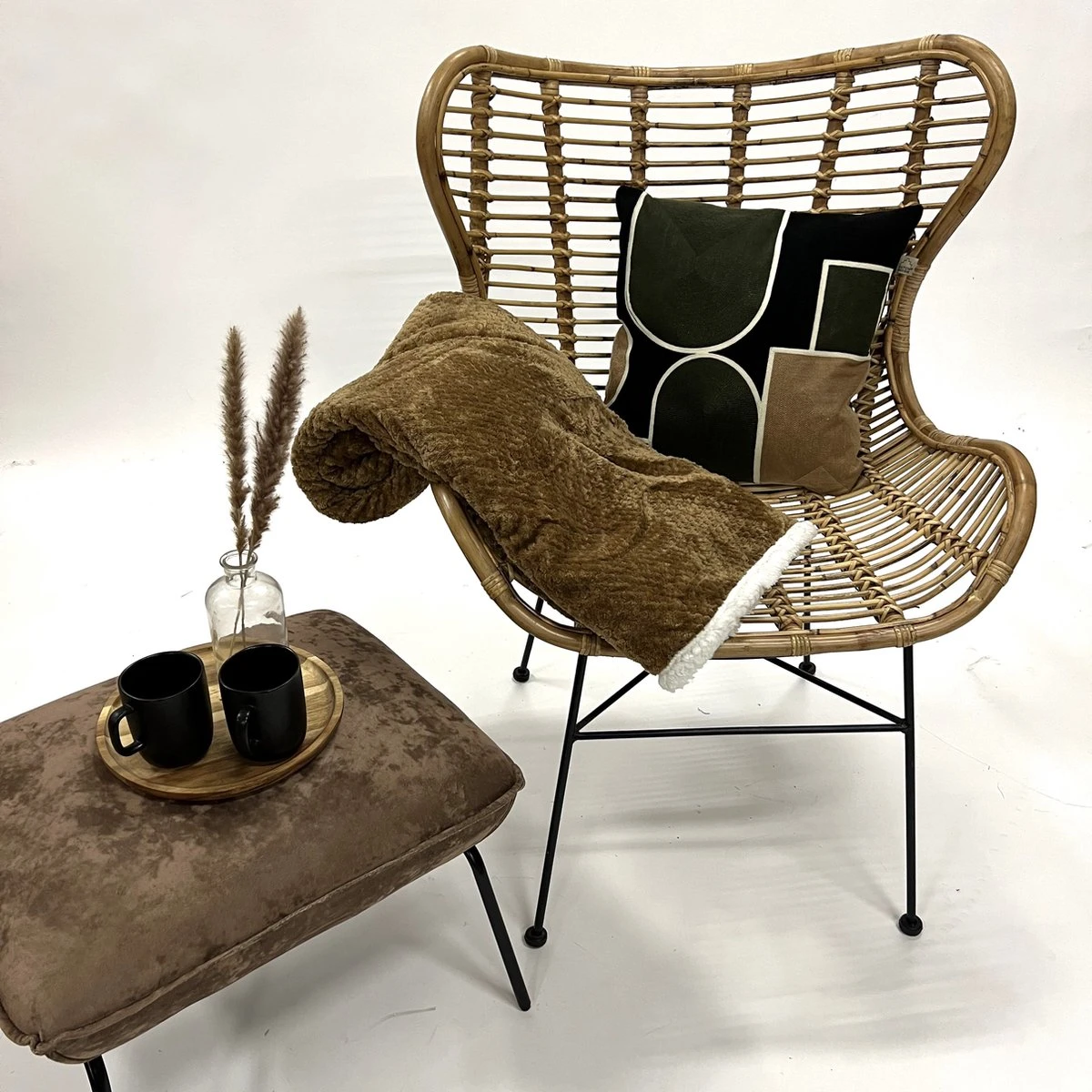 Dutch Decor - CODY - Plaid Military Olive 150x200 Cm - Groen - Teddy - Deken 3 Dutch Decor - CODY - Plaid Military Olive 150x200 Cm - Groen - Teddy - Deken - Afbeelding 3