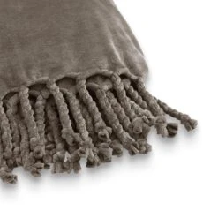 Dutch Decor - FLORIJN - Plaid Fleece 150x200 Cm - Driftwood - Taupe - Superzacht - Met Franjes - Deken -Dutch Decor 1200x1200 1160