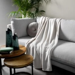 Dutch Decor - HARVEY - Plaid Fleece 150x200 Cm - Pumice Stone - Beige - Superzacht - Deken -Dutch Decor 1200x1200 1164