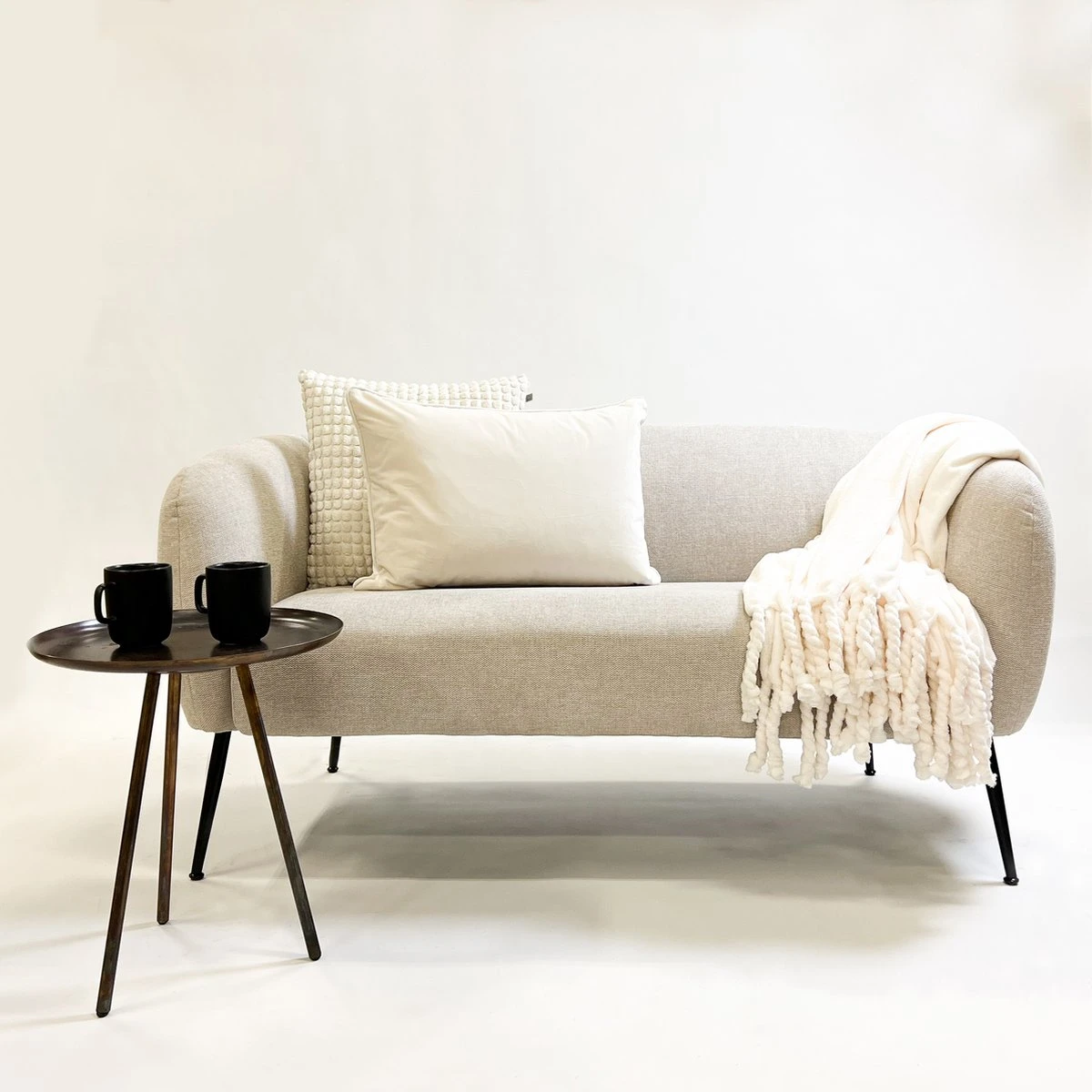 Dutch Decor - FLORIJN - Plaid Fleece 150x200 Cm - Snow White - Wit - Superzacht - Met Franjes - Deken 2 Dutch Decor - FLORIJN - Plaid Fleece 150x200 Cm - Snow White - Wit - Superzacht - Met Franjes - Deken - Afbeelding 2