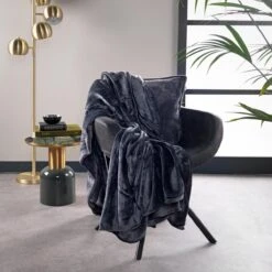 Dutch Decor - BILLY - Plaid Flannel Fleece 150x200 Cm - Charcoal Grey - Antraciet - Superzacht - Deken 7 Dutch Decor - BILLY - Plaid Flannel Fleece 150x200 Cm - Charcoal Grey - Antraciet - Superzacht - Deken -Dutch Decor 1200x1200 1192