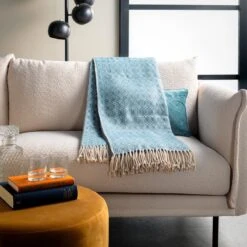 Dutch Decor - ELODIE - Plaid 140x180 Cm - Sagebrush Green - Lichtgroen & Beige - Franjes - Geometrisch Patroon - Deken 9 Dutch Decor - ELODIE - Plaid 140x180 Cm - Sagebrush Green - Lichtgroen & Beige - Franjes - Geometrisch Patroon - Deken -Dutch Decor 1200x1200 1213