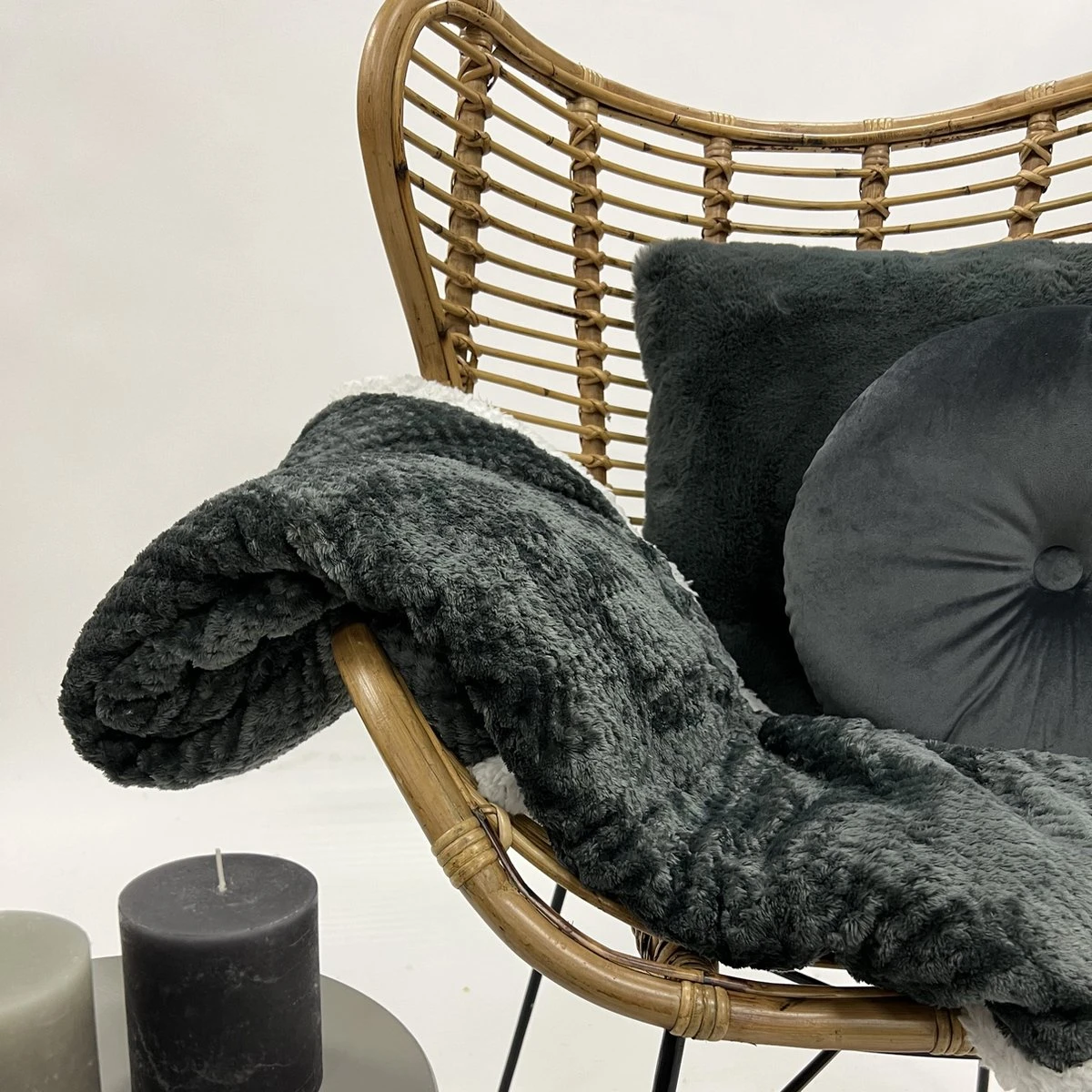 Dutch Decor - CODY - Plaid Charcoal Gray 150x200 Cm - Antraciet - Teddy - Deken 2 Dutch Decor - CODY - Plaid Charcoal Gray 150x200 Cm - Antraciet - Teddy - Deken - Afbeelding 2