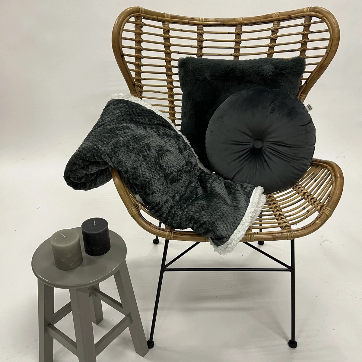 Dutch Decor - CODY - Plaid Charcoal Gray 150x200 Cm - Antraciet - Teddy - Deken 3 Dutch Decor - CODY - Plaid Charcoal Gray 150x200 Cm - Antraciet - Teddy - Deken - Afbeelding 3