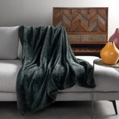 Dutch Decor - MARA - Plaid 150x200 Cm - Mountain View - Groen - Effen - Zigzag Patroon - Superzacht - Deken -Dutch Decor 1200x1200 1304