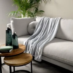 Dutch Decor - HARVEY - Plaid Fleece 150x200 Cm - Micro Chip - Grijs - Superzacht - Deken 8 Dutch Decor - HARVEY - Plaid Fleece 150x200 Cm - Micro Chip - Grijs - Superzacht - Deken -Dutch Decor 1200x1200 1355