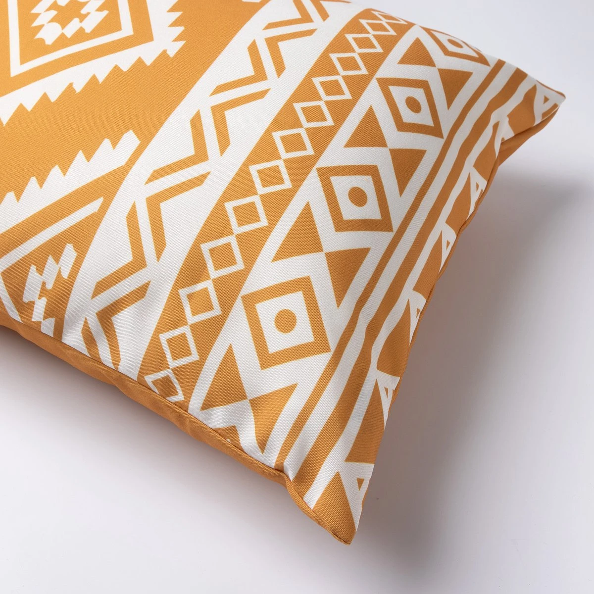 Dutch Decor - NUNO - Outdoor Kussenhoes 40x60 Cm - Waterafstotend En Uv-bestendig - Golden Glow - Geel - Buitenkussen - Tuinkussen - Loungekussen- Voor Buiten 6 Dutch Decor - NUNO - Outdoor Kussenhoes 40x60 Cm - Waterafstotend En Uv-bestendig - Golden Glow - Geel - Buitenkussen - Tuinkussen - Loungekussen- Voor Buiten - Afbeelding 6