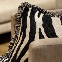 ZABY- Kussenhoes 45x45 Cm Raven - Zwart - Exclusief Binnenkussen -Dutch Decor 1200x1200 248