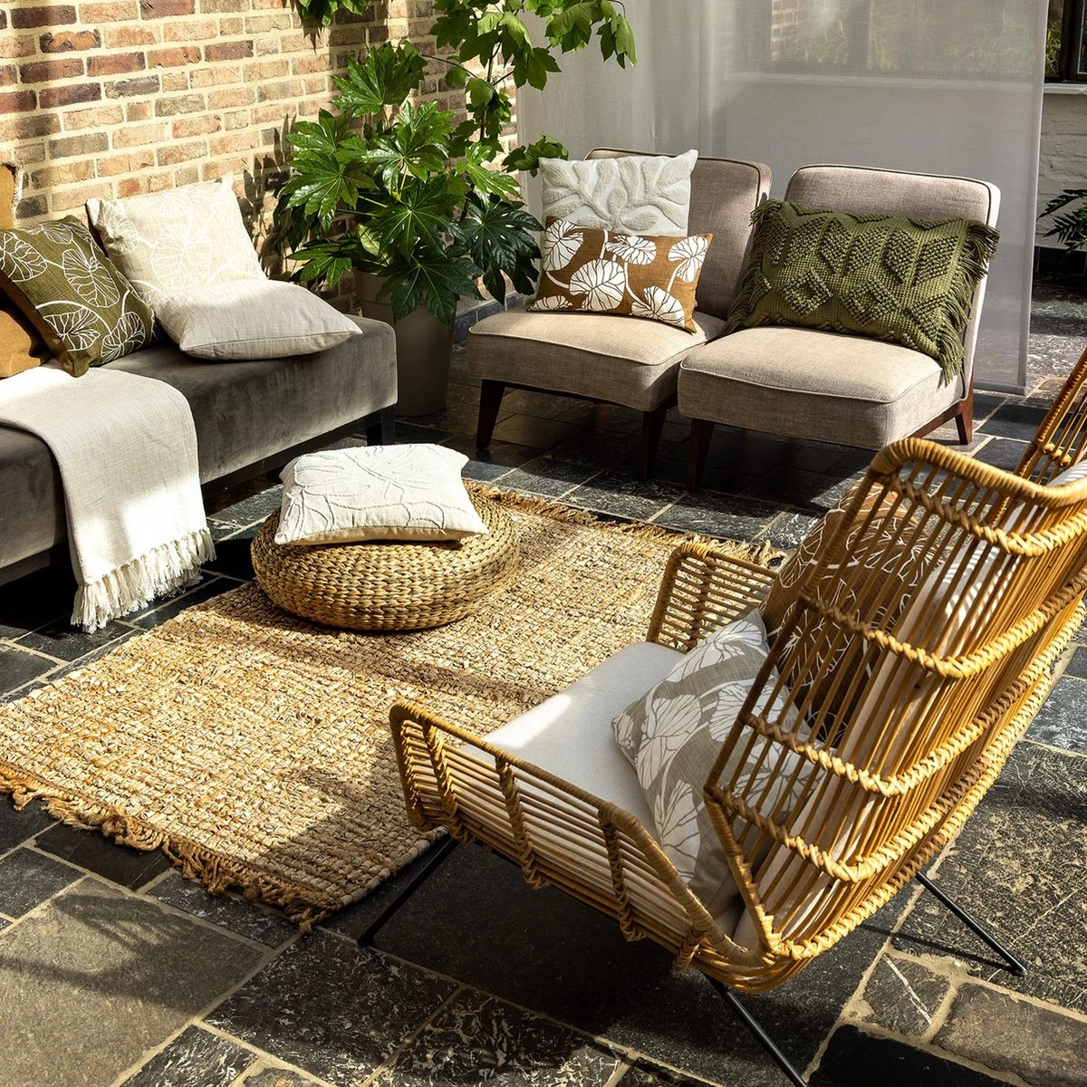 JULES- Kussenhoes 45x45 Cm Olive Branch - Groen - Met Rits 2 JULES- Kussenhoes 45x45 Cm Olive Branch - Groen - Met Rits - Afbeelding 2