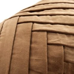 FEMM - Kussenhoes Velvet 30x50 Cm - Tobacco Brown - Bruin - Exclusief Binnenkussen 5 FEMM - Kussenhoes Velvet 30x50 Cm - Tobacco Brown - Bruin - Exclusief Binnenkussen -Dutch Decor 1200x1200 442