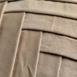 GIDI - Kussenhoes Velvet 45x45 Cm - Pumice Stone - Beige - Exclusief Binnenkussen 12 GIDI - Kussenhoes Velvet 45x45 Cm - Pumice Stone - Beige - Exclusief Binnenkussen -Dutch Decor 1200x1200 488