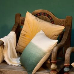 ROBIN - Kussenhoes 45x45 Cm Sagebrush Green - Groen - Exclusief Binnenkussen -Dutch Decor 1200x1200 522