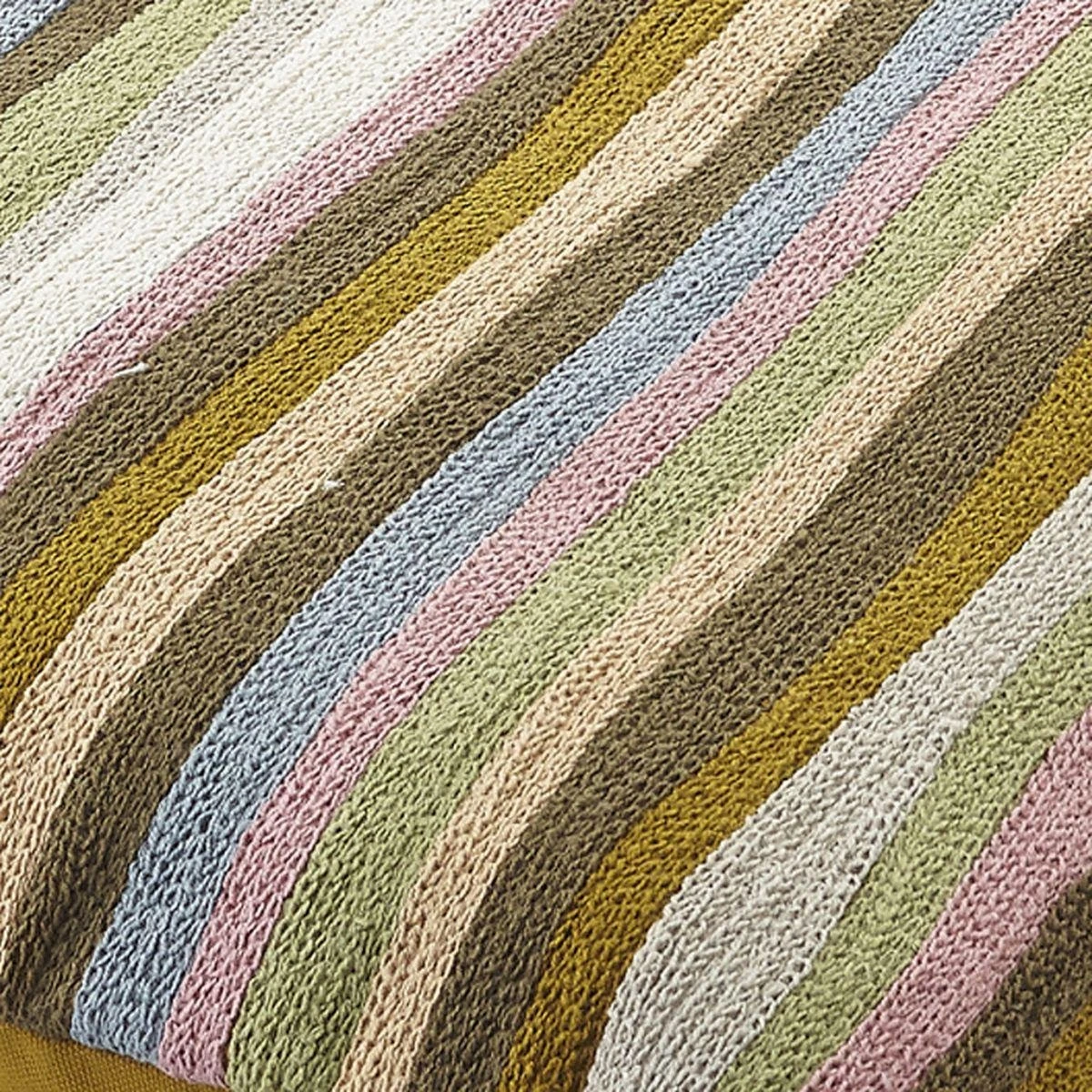 SARU - Sierkussen Geborduurd 45x45 Cm - Geel - Donker Lime - Streepjes - Retro - Inclusief Binnenvulling 4 SARU - Sierkussen Geborduurd 45x45 Cm - Geel - Donker Lime - Streepjes - Retro - Inclusief Binnenvulling - Afbeelding 4