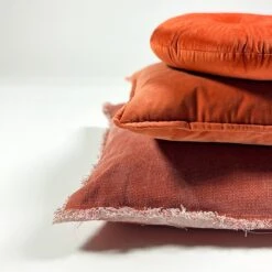 Set Van 2 Sierkussens - Dutch Decor CAITH - 50x50 Cm - Velvet - Potters Clay - Oranje – Unikleur – Inclusief Binnenkussens -Dutch Decor 1200x1200 599