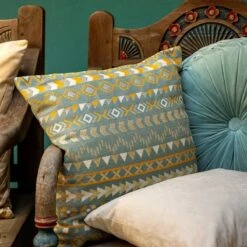 SANDY - Sierkussen 45x45 Cm Sagebrush Green - Groen - Inclusief Binnenvulling -Dutch Decor 1200x1200 641