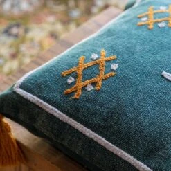 ZINA - Sierkussen Katoen 40x60 Cm - Sagebrush Green - Groen - Kussen Met Flosjes - Inclusief Binnenvulling -Dutch Decor 1200x1200 664