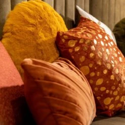 Dutch Decor - ZAYA - Sierkussen Rond 45 Cm Golden Glow - Geel -Dutch Decor 1200x1200 709