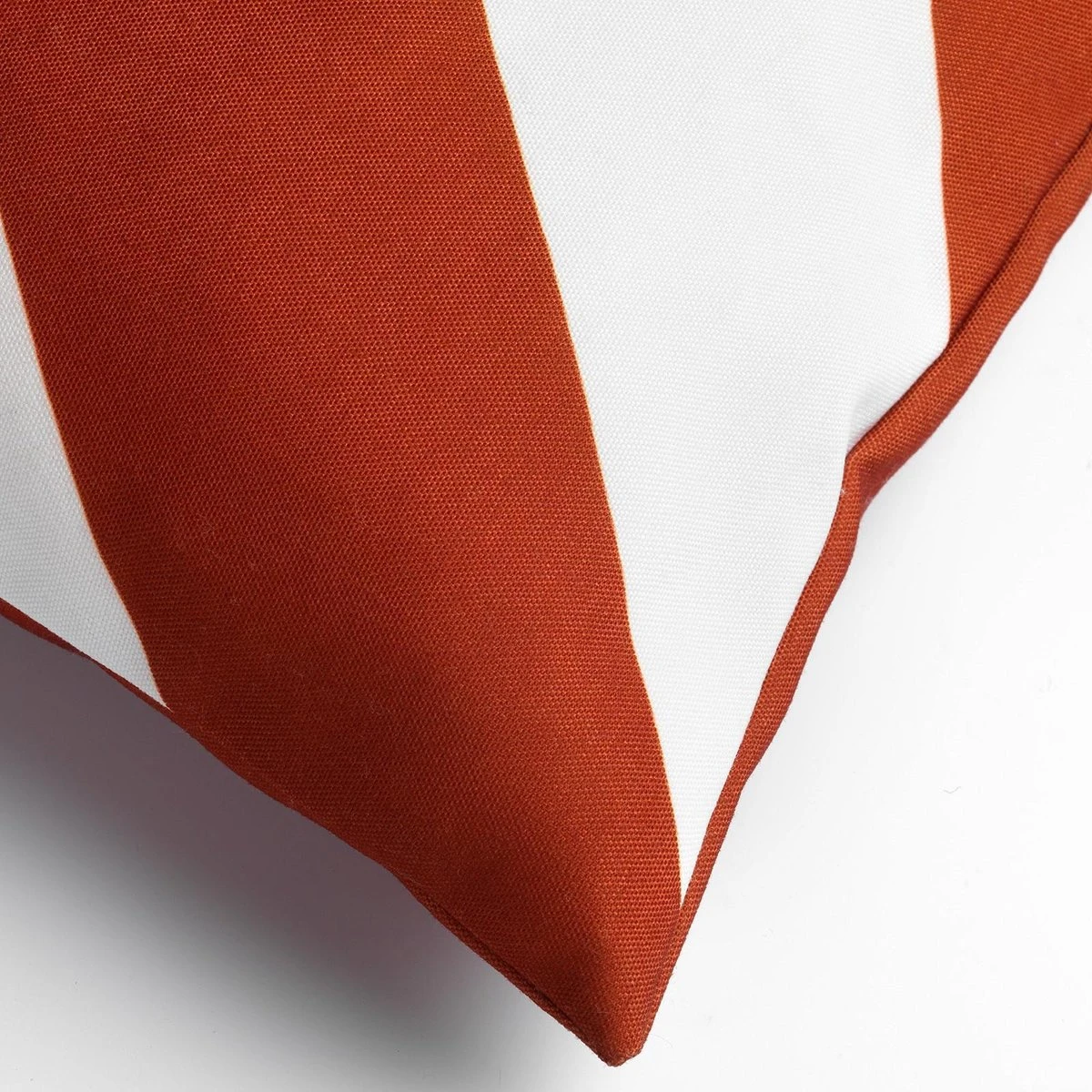 Dutch Decor - SANZENO - Outdoor Sierkussen 45x45 Cm - Waterafstotend En Uv-bestendig - Gestreept - Potters Clay - Wit En Oranje - Buitenkussen - Tuinkussen - Loungekussen- Voor Buiten 3 Dutch Decor - SANZENO - Outdoor Sierkussen 45x45 Cm - Waterafstotend En Uv-bestendig - Gestreept - Potters Clay - Wit En Oranje - Buitenkussen - Tuinkussen - Loungekussen- Voor Buiten - Afbeelding 3