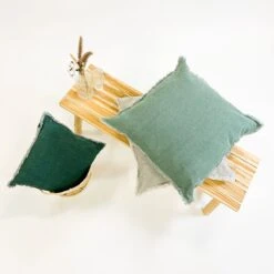 BURTO - Sierkussen Van Gewassen Katoen Jadeite 60x60 Cm - Groen - Inclusief Binnenvulling 15 BURTO - Sierkussen Van Gewassen Katoen Jadeite 60x60 Cm - Groen - Inclusief Binnenvulling -Dutch Decor 1200x1200 733