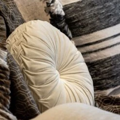 Dutch Decor - KAJA - Sierkussen Rond Velvet 40 Cm - Snow White - Wit -Dutch Decor 1200x1200 811