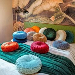 Dutch Decor - KAJA - Sierkussen Rond Velvet 40 Cm - Mountain View - Donkergroen -Dutch Decor 1200x1200 854