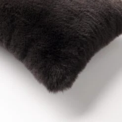 ZAYA - Sierkussen Unikleur 30x50 Cm - Raven - Zwart - Inclusief Binnenvulling -Dutch Decor 1200x1200 881